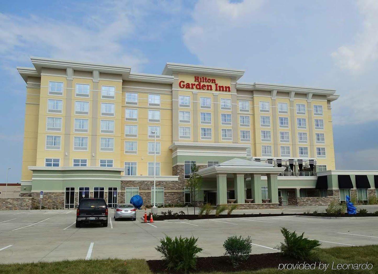 Hilton Garden Inn Olathe Exterior photo